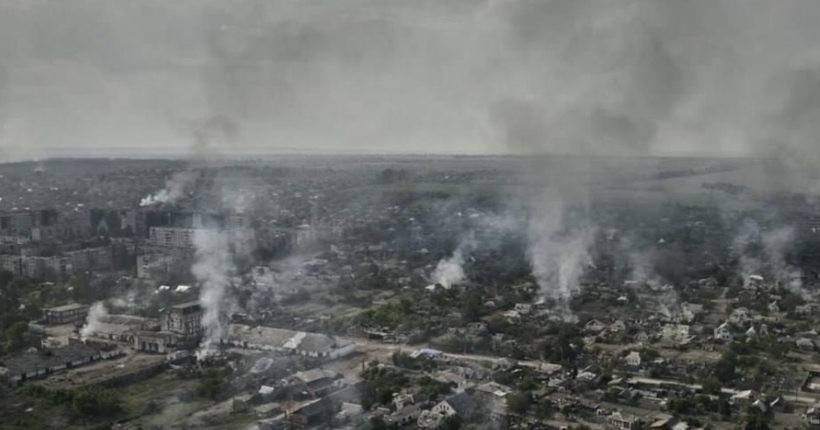 Волошин розповів про ситуацію на Харківщині: Росіяни знищують Вовчанськ 