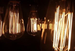 Графіки відключення світла на 5 листопада: коли не буде електроенергії