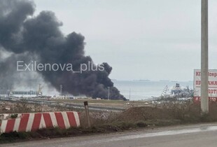 ЗСУ вдарили по нафтовому терміналу рф, базі катерів у Криму і складах дронів