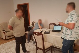 Корупція в податковій: НАБУ викрило посадовців на вимаганні хабарів від бізнесу
