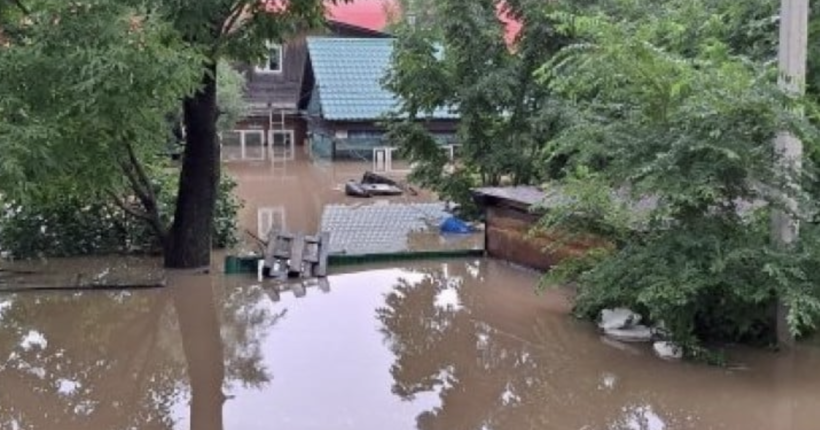 В російському Уссурійську прорвало дамбу: подекуди в регіоні запровадили надзвичайний стан